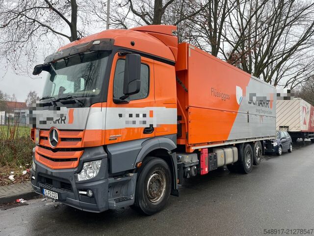Caja cerrada Mercedes-Benz Actros 2636