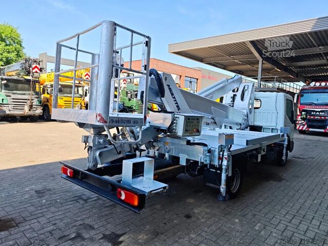 Plate-forme de levage Multitel MX 250 Nissan Cabstar 35.13 NT400