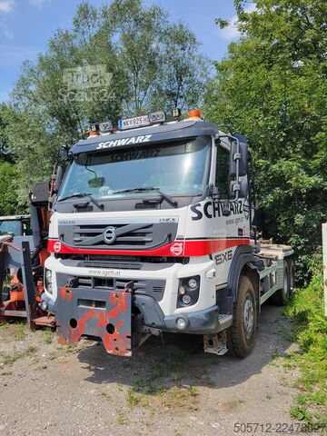 Kamion s kipom s pomičnim kontejnerom Volvo FMX-460