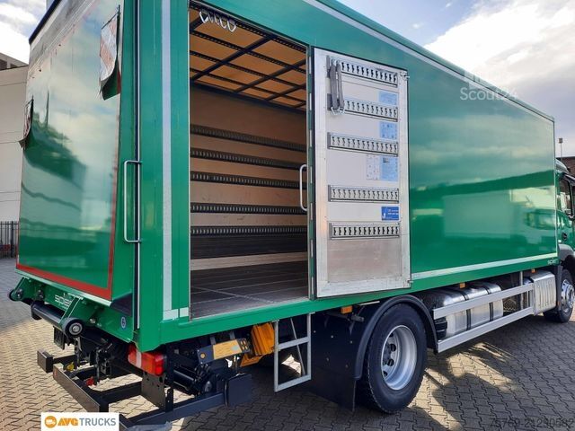 Camión caja MERCEDES-BENZ 1824 L ACTROS Koffer 7,35 m mit Tür + LBW 2t