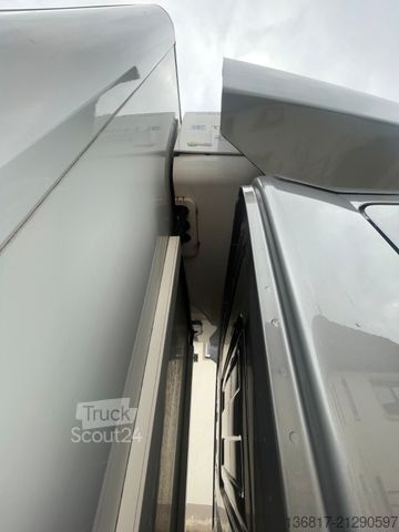 Camion frigorifique MERCEDES-BENZ Atego 1223 4x2 Kühlkoffer Thermo King Palfinger