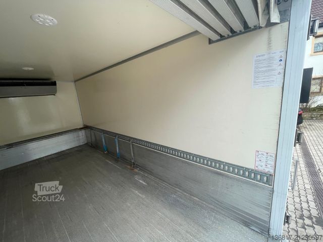 Camion frigorifique MERCEDES-BENZ Atego 1223 4x2 Kühlkoffer Thermo King Palfinger