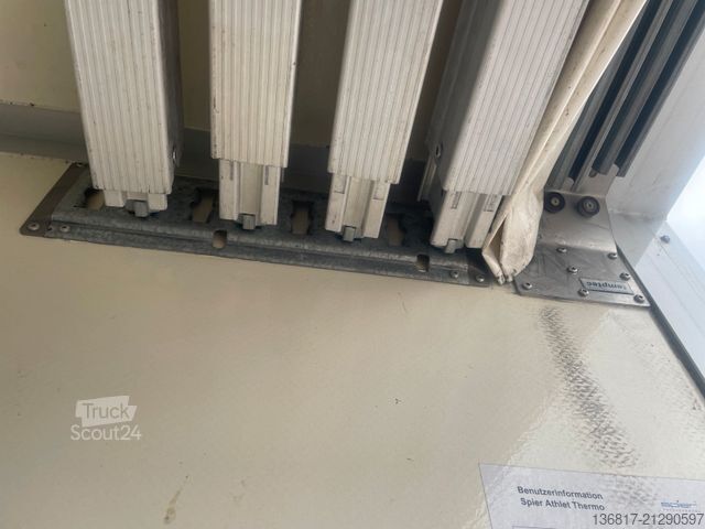 Camion frigorifique MERCEDES-BENZ Atego 1223 4x2 Kühlkoffer Thermo King Palfinger