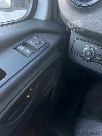 Furgon z wysokim dachem MERCEDES-BENZ Sprinter III Kasten RWD 517 CDI Klima AHK