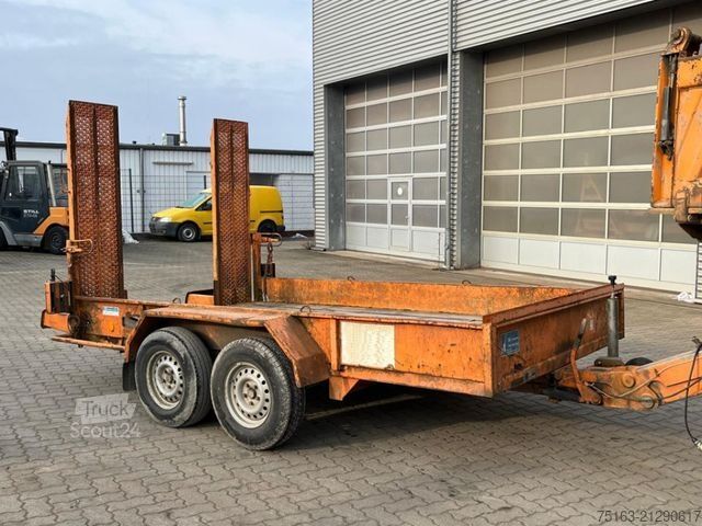 Remolque de plataforma baja BLOMENRÖHR Tandemtieflader 441/3500 Tiefladeranhänger Rampe