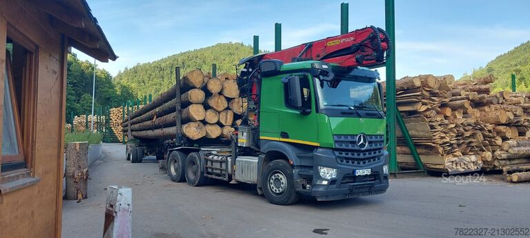 Camion forestier Mercedes-Benz Arocs