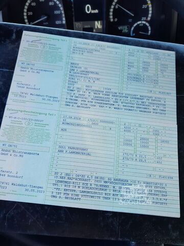 Camion forestier Mercedes-Benz Arocs