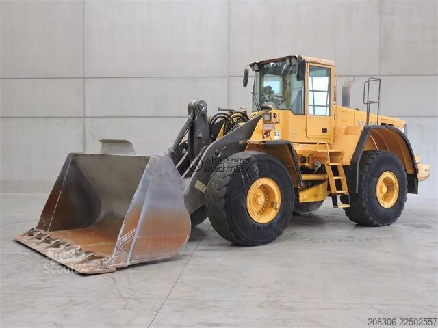 Radlader VOLVO L180E