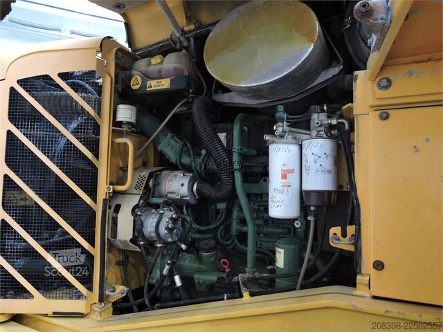 Radlader VOLVO L180E