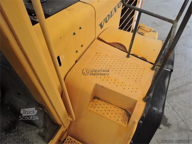 Radlader VOLVO L180E