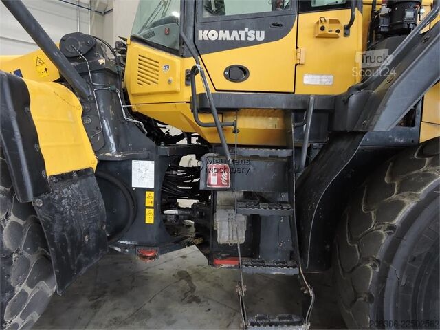 Radlader KOMATSU WA470