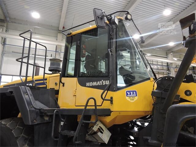 Radlader KOMATSU WA470
