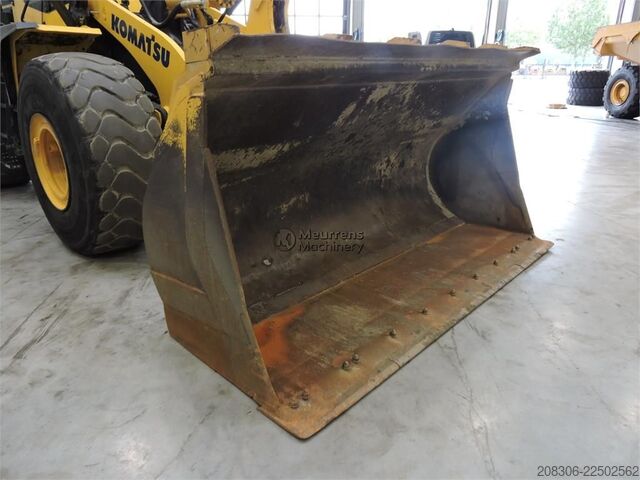 Radlader KOMATSU WA470