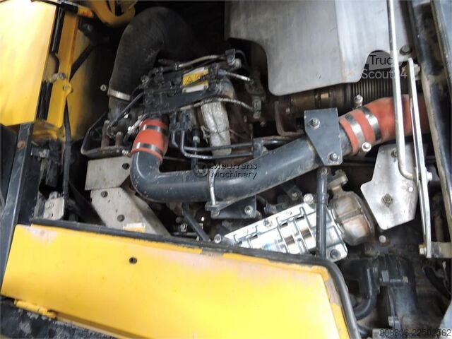 Radlader KOMATSU WA470