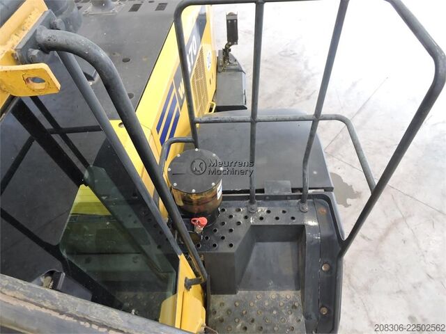 Radlader KOMATSU WA470