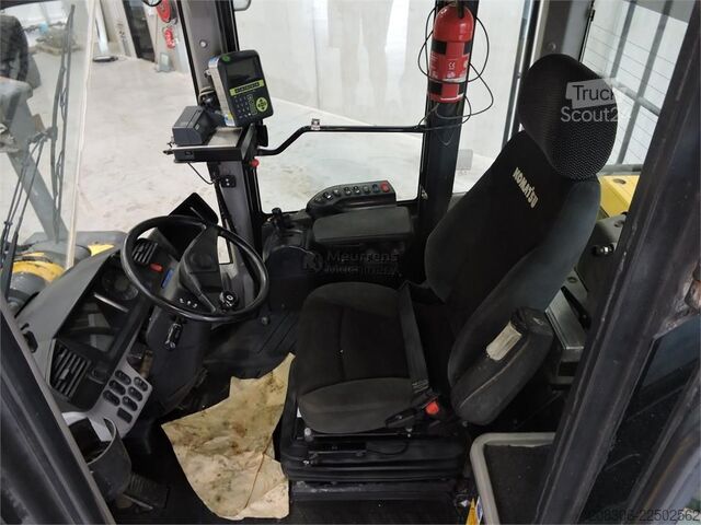 Radlader KOMATSU WA470