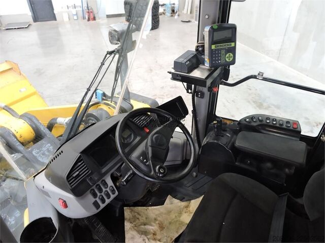 Radlader KOMATSU WA470