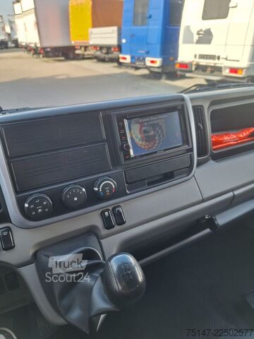 Furgoneta pick-up FUSO CANTER 3C15 DOKA 6-Sitzer Klima 2 x AHK