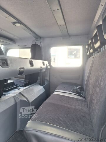 Furgoneta pick-up FUSO CANTER 3C15 DOKA 6-Sitzer Klima 2 x AHK