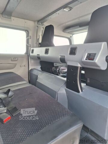 Furgoneta pick-up FUSO CANTER 3C15 DOKA 6-Sitzer Klima 2 x AHK