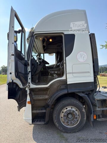 Standardni tegljač IVECO STRALIS 450 SATTELZUGMASCHINE*2012*EURO5 EEV*