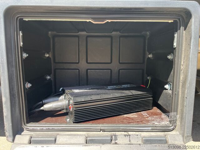 Furgão fechado VW CRAFTER XXL KOFFER LBW KAMERA KLIMA 1.HAND
