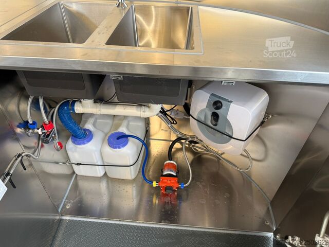Verkoopaanhanger ESSELMANN Delistar Foodtruck 5000 ähn. Airstream
