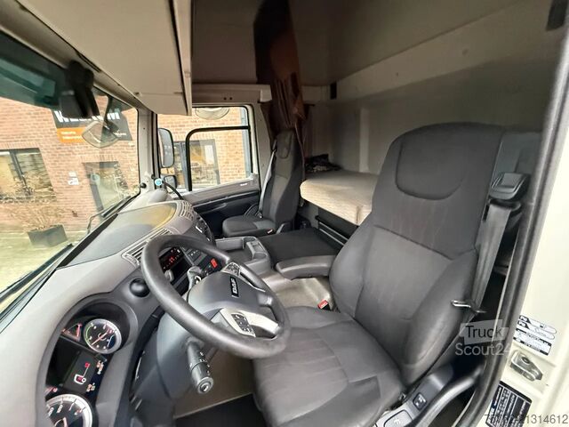 Standart-SZM DAF CF 410 Space Cab Rema stekker 646.530KM NL Truck