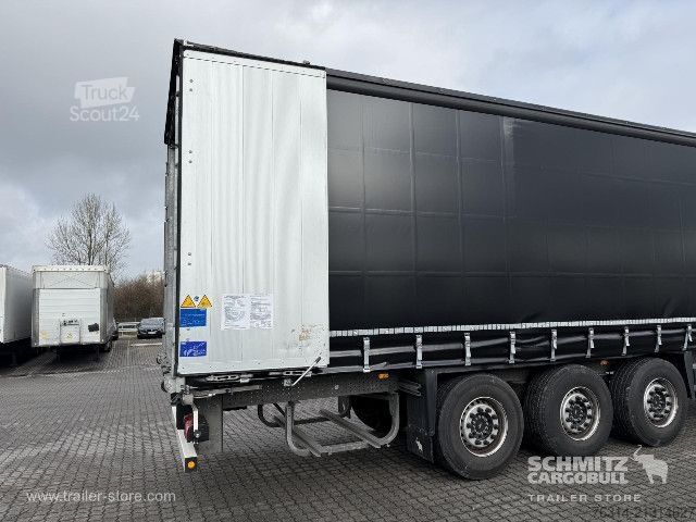 Atvira puspriekabė su tentu Schmitz Cargobull Curtainsider Standard Getränke