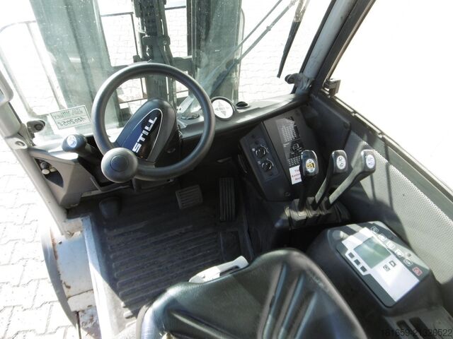 Chariot élévateur frontal STILL RX 70-30 T