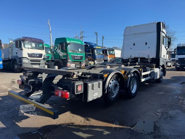 Autocamion cu caroserie interschimbabilă MERCEDES-BENZ Actros2540/6x2/Fahrschule/5-Sitze/NUR*50.000km*