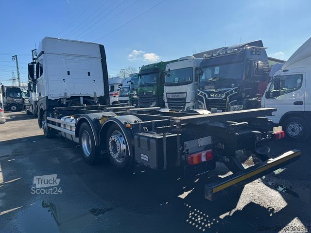 Autocamion cu caroserie interschimbabilă MERCEDES-BENZ Actros2540/6x2/Fahrschule/5-Sitze/NUR*50.000km*