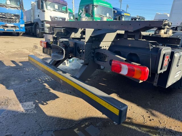 Autocamion cu caroserie interschimbabilă MERCEDES-BENZ Actros2540/6x2/Fahrschule/5-Sitze/NUR*50.000km*