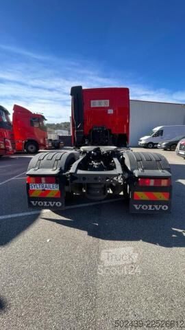 Standartinis vilkikas Volvo FH 460