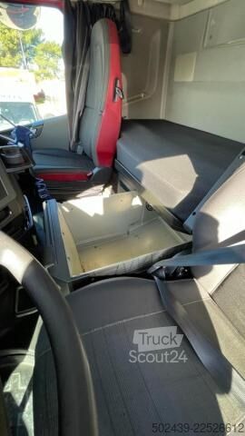 Standartinis vilkikas Volvo FH 460