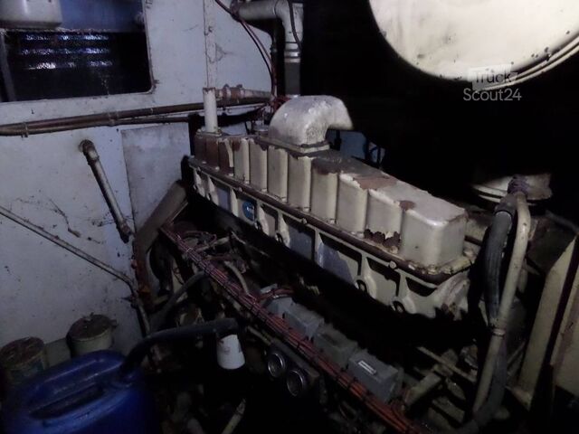 žvyras Cummins 550KVA