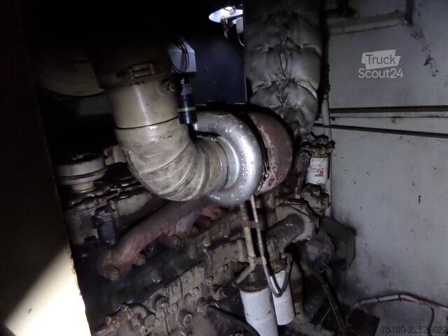 žvyras Cummins 550KVA