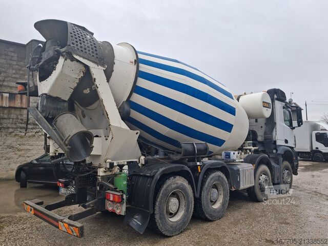 Miešačka betónu na podvozku Mercedes-Benz AROCS 4145