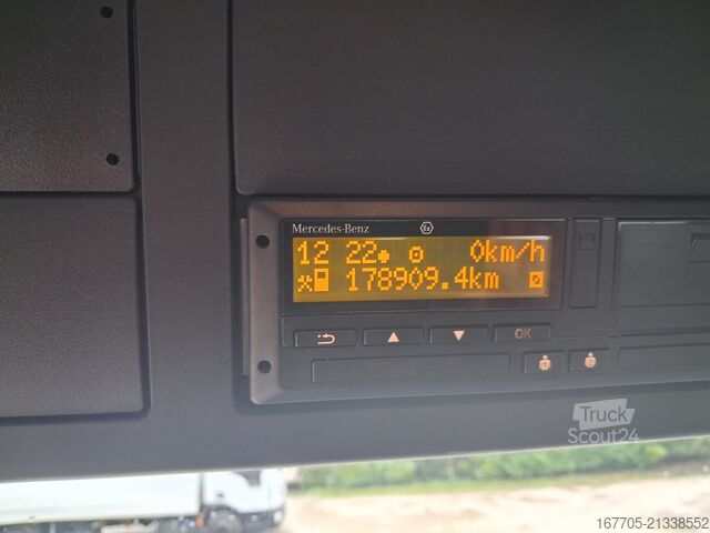 Miešačka betónu na podvozku Mercedes-Benz AROCS 4145