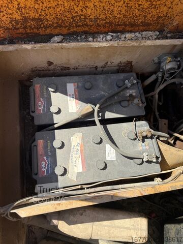 Pásový bagr Fiat-Hitachi FH 300 T