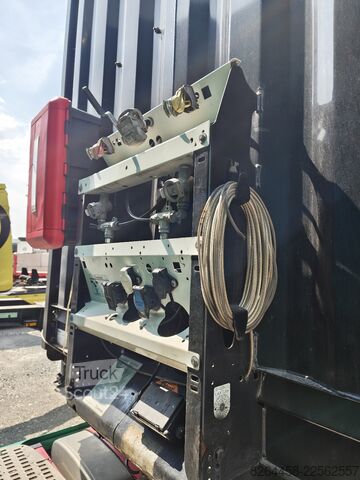 Brandalı açık yarı römork Krone SD