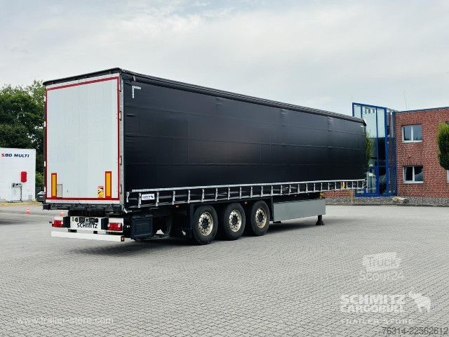 Semirremolque abierto con toldo Schmitz Cargobull Curtainsider Standard Getränke