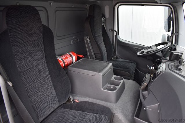 Camion refrigerato MERCEDES-BENZ Atego 1530 2-Zonen Tiefkühl Carrier LBW