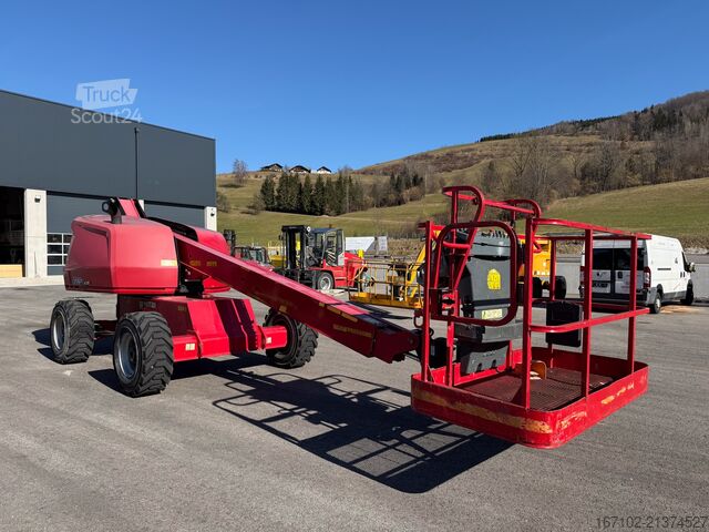 τηλεσκοπική πλατφόρμα εργασίας JLG 400S