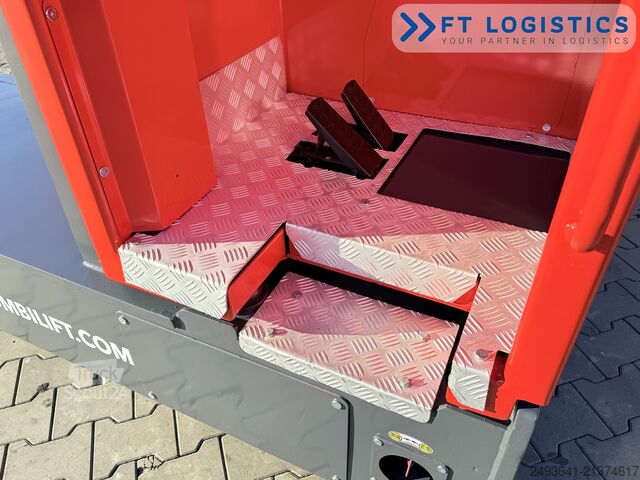 Empilhadeira multidirecional Combilift C3000GST TRIPLEX 8300 FREE-LIFT NEW TIRE