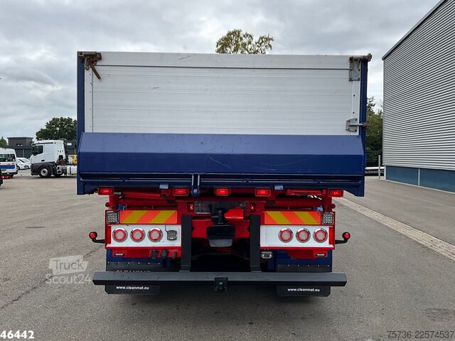3-sidet tippelad Scania R 560 V8 8x4 Retarder Hiab 24 Tonmeter laadkraan