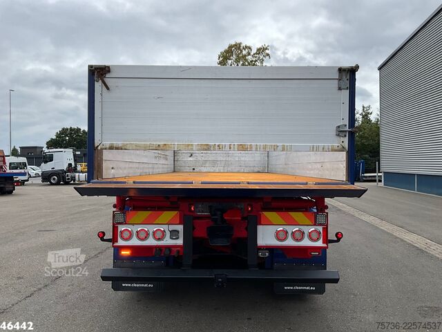 3-sidet tippelad Scania R 560 V8 8x4 Retarder Hiab 24 Tonmeter laadkraan