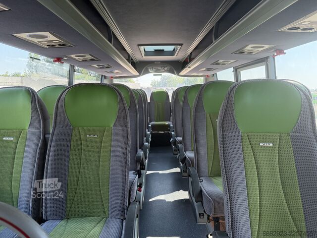 Dvojposchodový Van Hool Astromega
