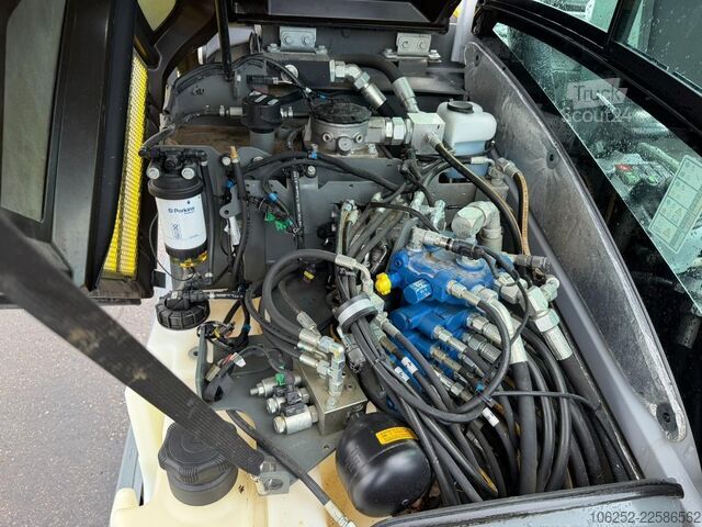 Miniescavatore WACKER NEUSON ET 65  + KINSHOFER GRABBER / GREIFER - *789h* -...