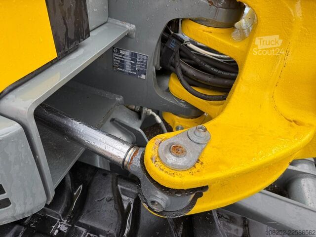 Miniescavatore WACKER NEUSON ET 65  + KINSHOFER GRABBER / GREIFER - *789h* -...